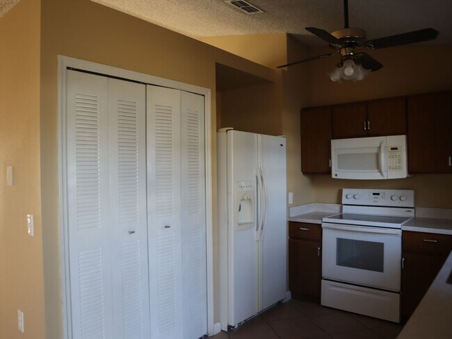 Photo - Move in condition 3 Bedrooms 2 Bath Carole Arcaro 386-216-4900 Deltona Lakes Realty