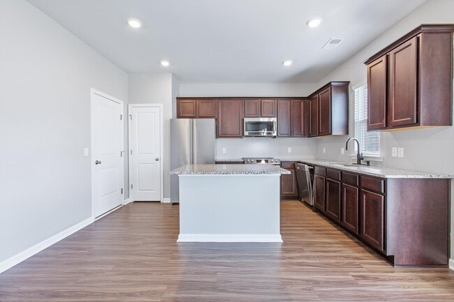 Photo - 322 Bountiful Dr