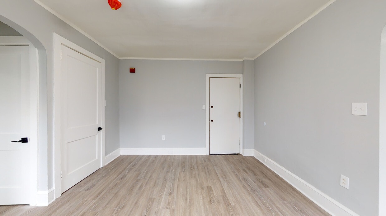 Photo - Lennox Apartments