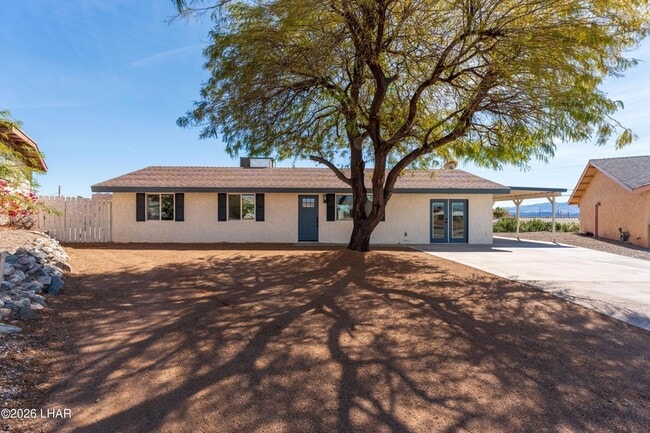Building Photo - 2150 Lake Havasu Plaza