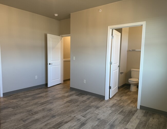 Photo - Harbor Pointe