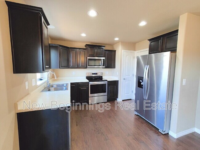 Photo - 6134 Meadowbank Ln