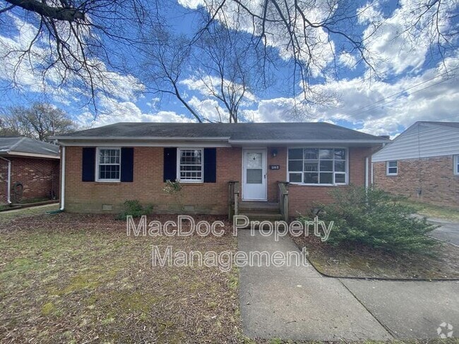 Building Photo - 304 Stratford Ave Rental
