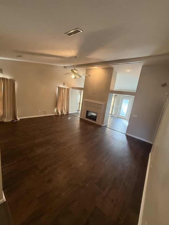 Photo - 125 Muirfield Ln