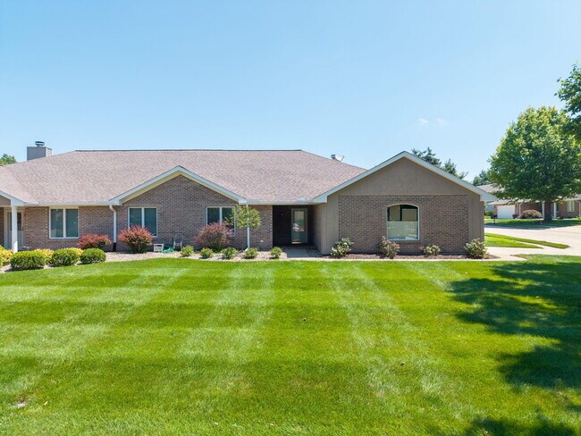 Building Photo - 3711 Shadow Glen Ct