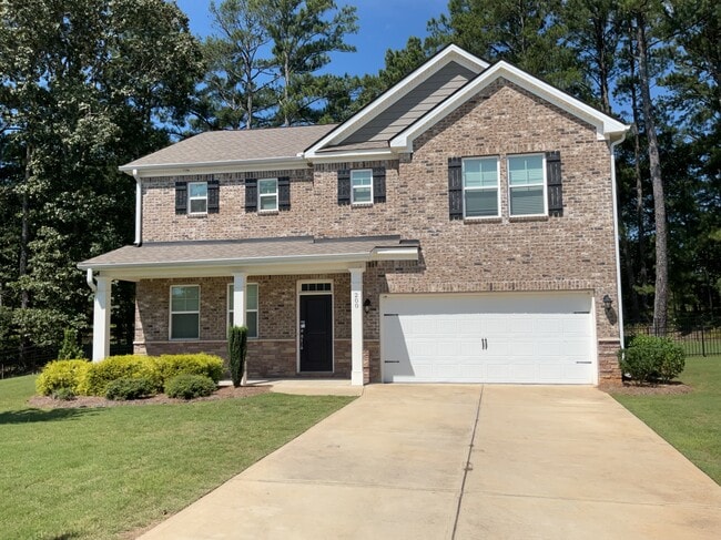 Photo - 200 Lake Vista Dr House