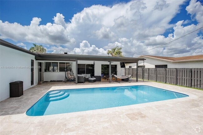 Building Photo - 12021 NW 29th Pl Rental