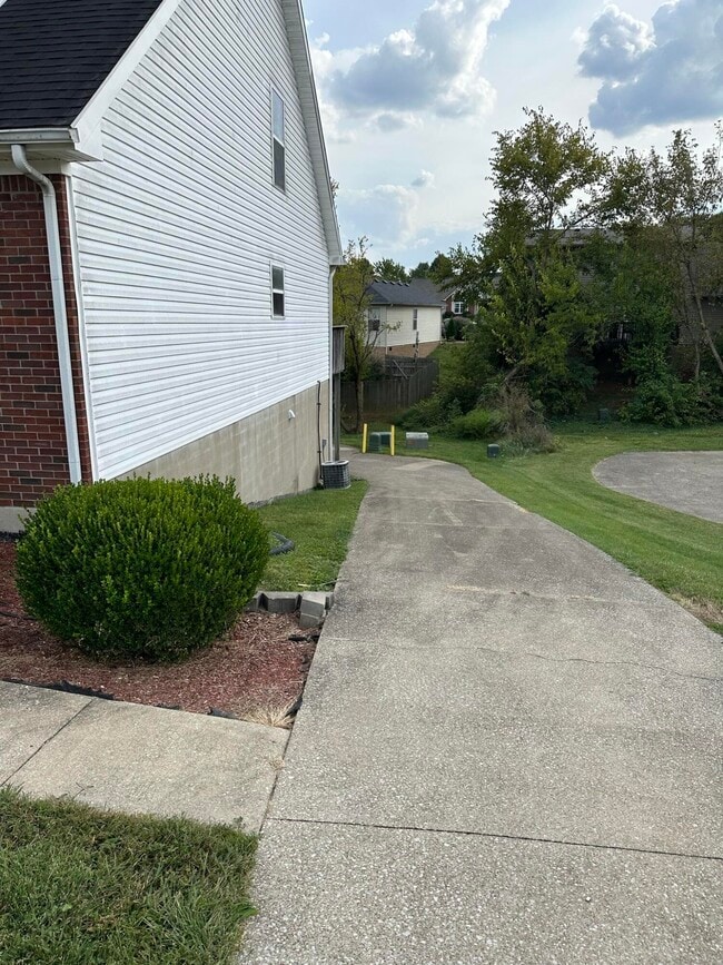 Photo - 1021 Excel Ct