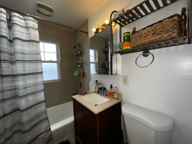 Photo - 4255 W Nelson St Unit 2