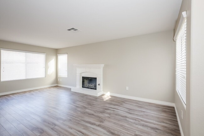 Photo - 1814 La Villa Dr