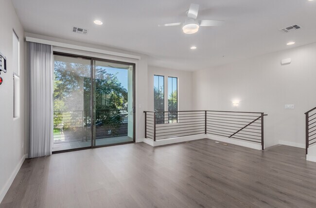 Photo - 4235 N 26th St