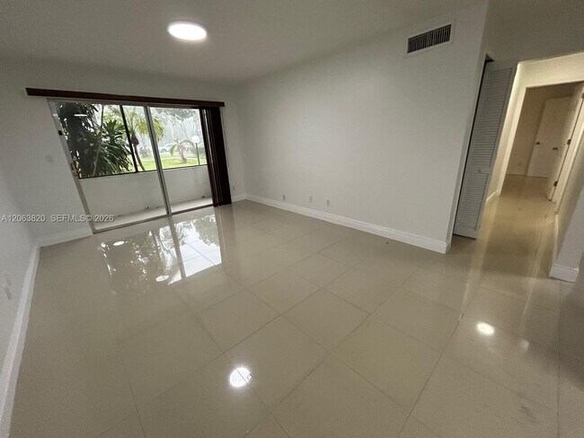 Photo - 8701 SW 141st St Unit L3