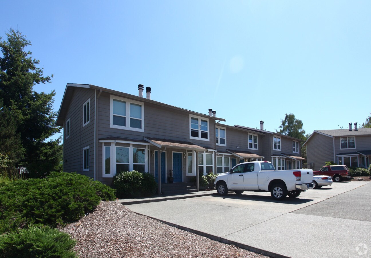 Photo - Titlow Beach Townhomes