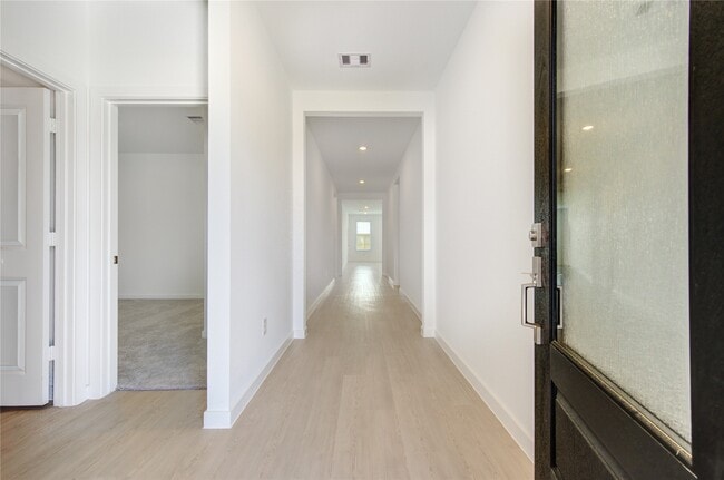 Photo - 16222 Chestnut Hvn Ln