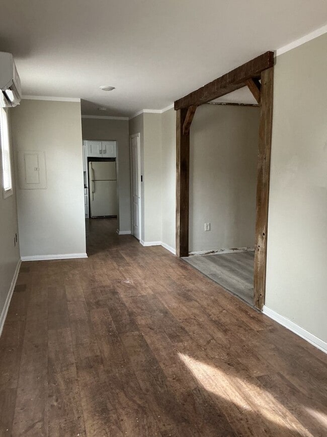 Photo - 167 S Main St