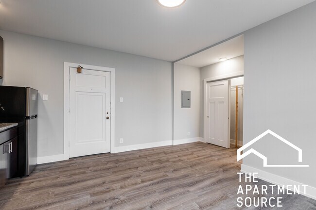 Photo - 4542 N Damen Ave Unit 310