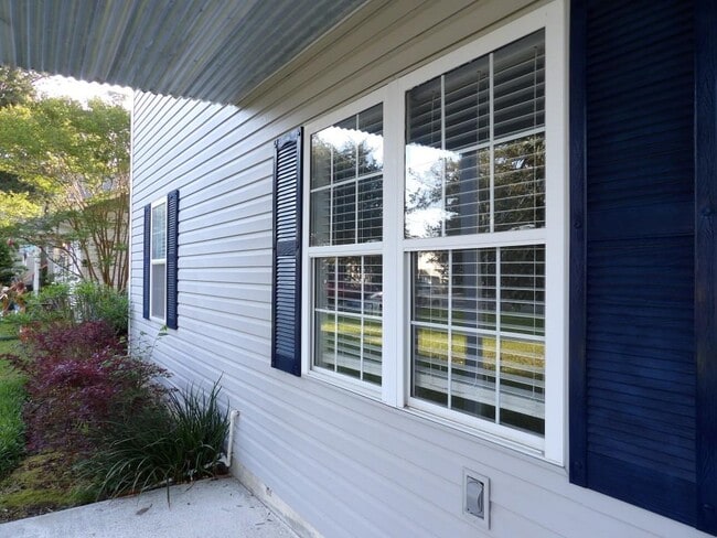 Photo - 1324 Waterway Dr