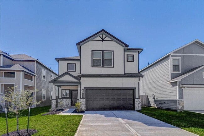 Building Photo - 1038 Elsinore Dr