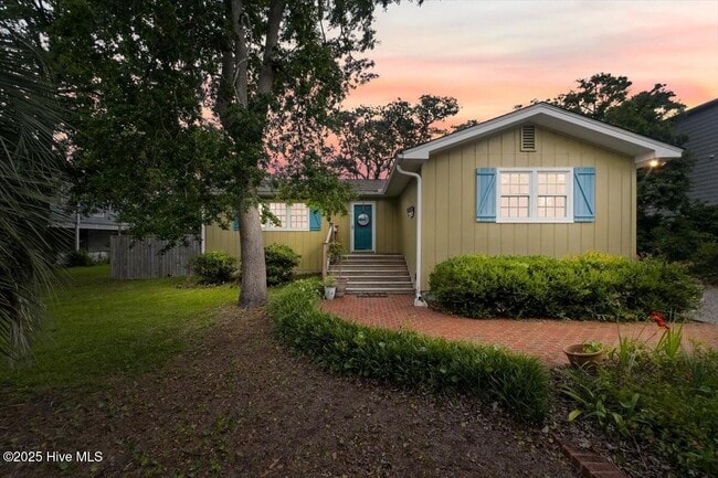 Building Photo - 302 McGlamery St Rental