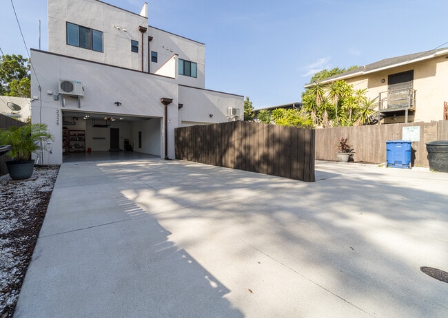 Photo - 2325 1st Ave S