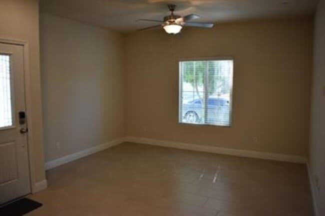 Photo - 3751 De Soto Way