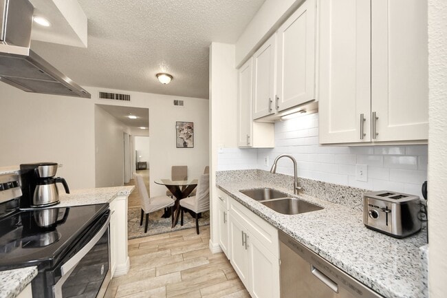 Photo - 7950 N Stadium Dr Unidad 167