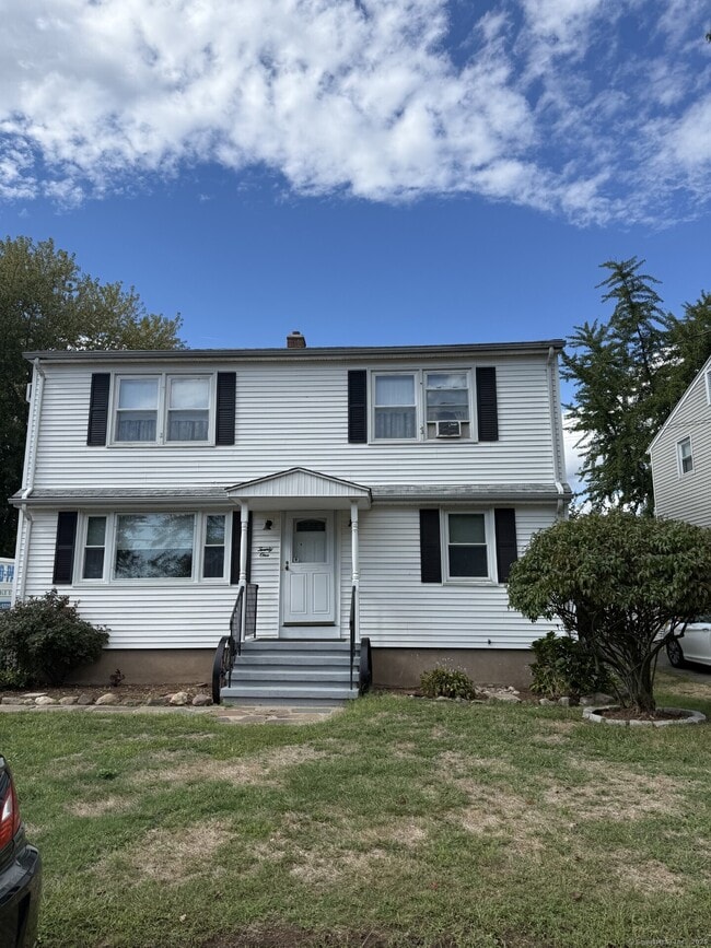 Building Photo - 21 Mettler St Rental