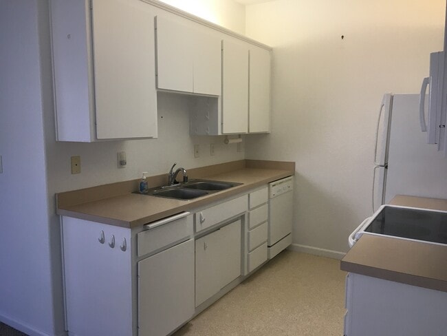 Photo - 355 Unit 638 Carson Street