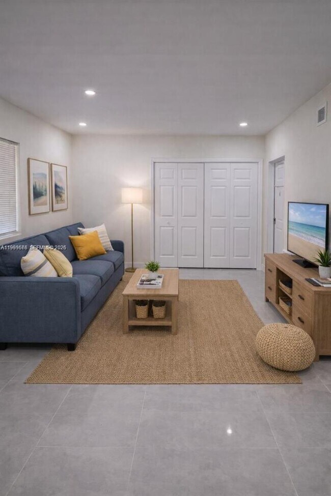 Photo - 3079 NW Flagler Terrace