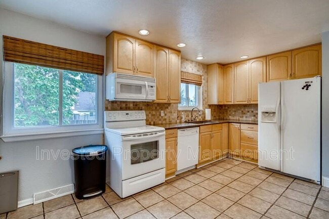 Photo - 7926 Ingalls St