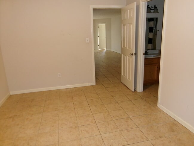 Photo - 1453 Park St Unit B