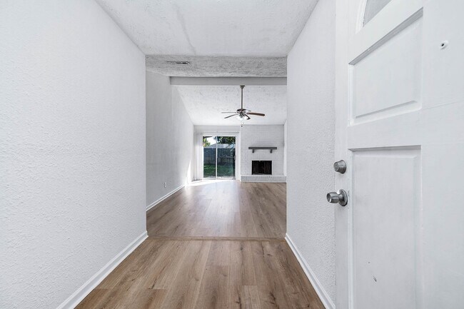 Photo - 24007 Pepperrell Pl St