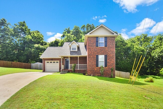 Pet Friendly Three Bedroom! - Pet Friendly Three Bedroom! House