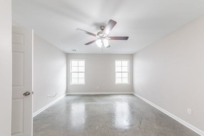 Photo - 3 bedroom 2 bath Townhome