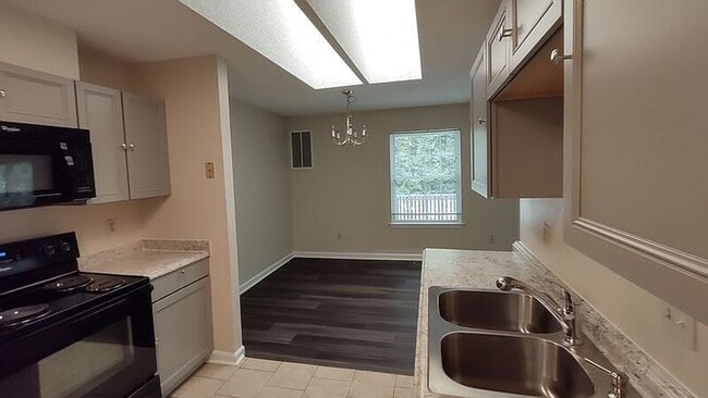 Photo - Chisle Run- 2 bedrooms and 1.5 bathrooms