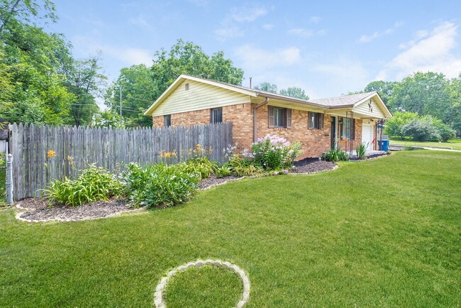 Photo - 501 N Devon Ave