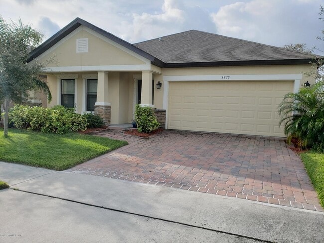 Building Photo - 3935 Harvest Cir