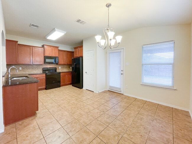 Photo - 6632 Burling St