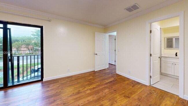 4206 NW 114th Terrace