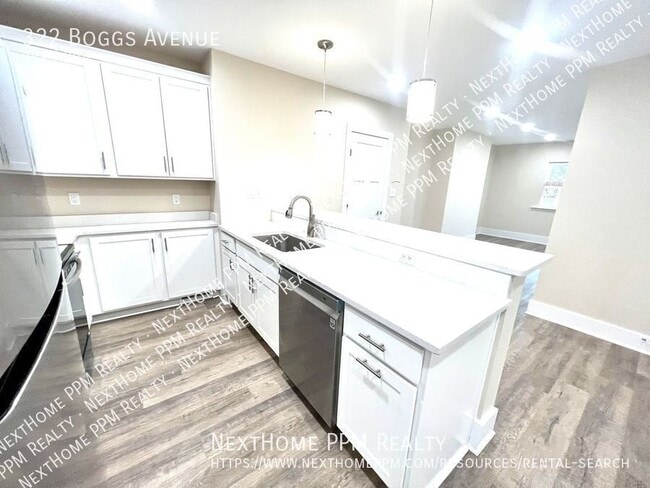 Building Photo - 322 Boggs Ave