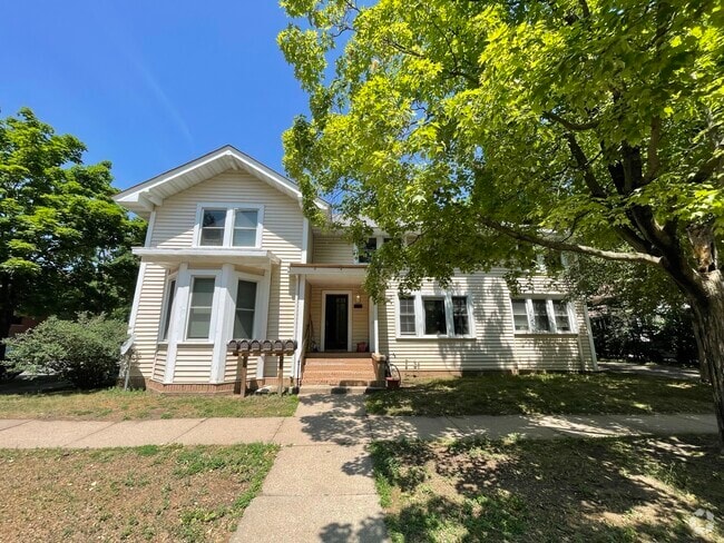 Building Photo - 148 Marston Ave Rental