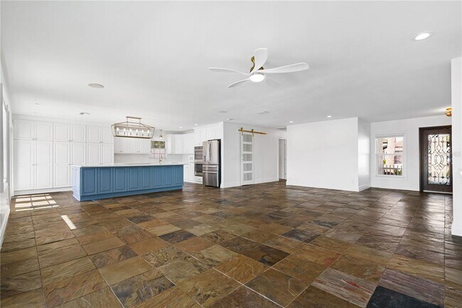 Photo - 3924 Versailles Dr