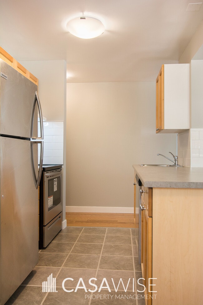 Photo - 10230-120 120 St NW