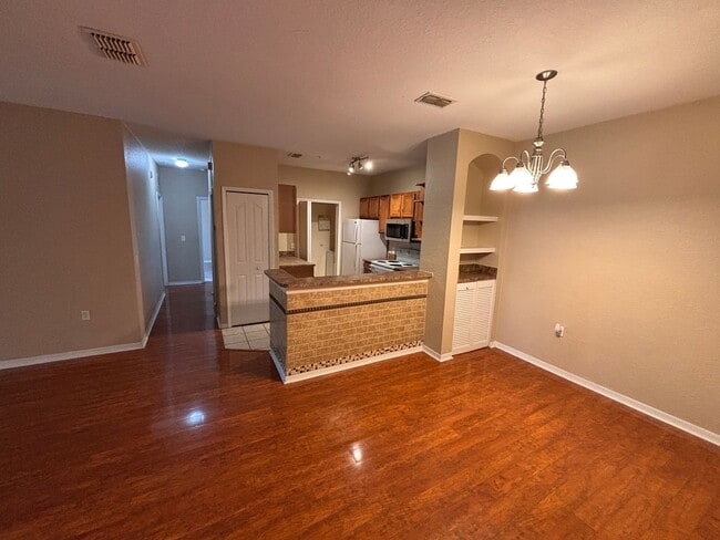 Photo - 6141 Metrowest Blvd