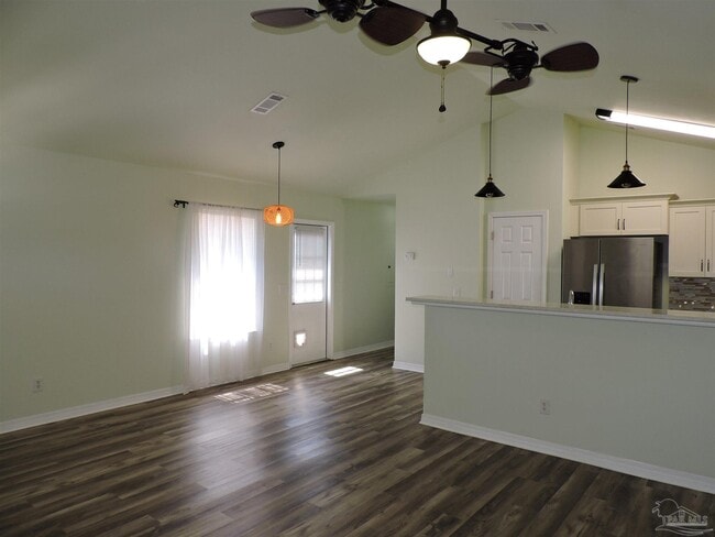 Photo - 508 E Gonzalez St