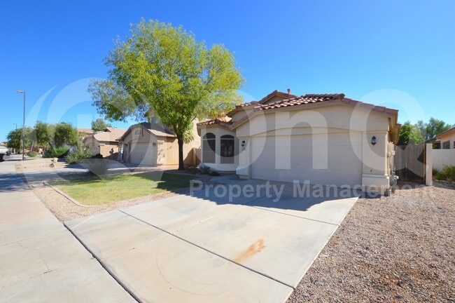 Photo - 513 E Cathy Dr