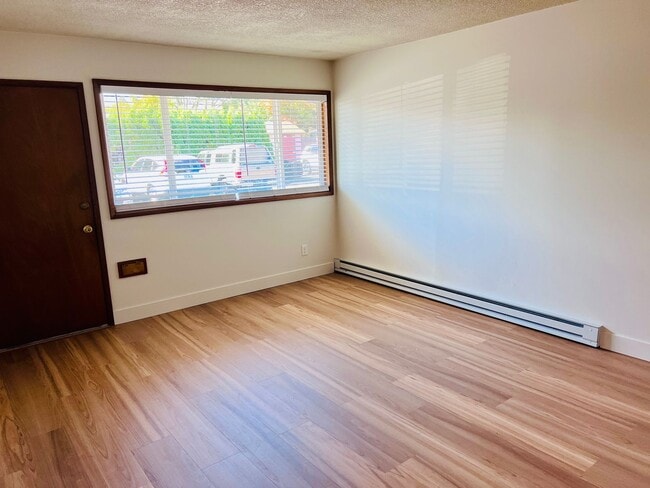 Photo - Classy 1950's full of vintage charm...2 be... Unidad 7045