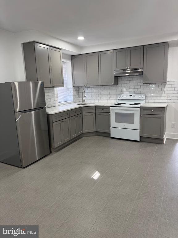 Photo - 4820 Longshore Ave