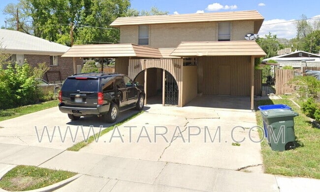 Building Photo - 363 Hampton Ave S Rental