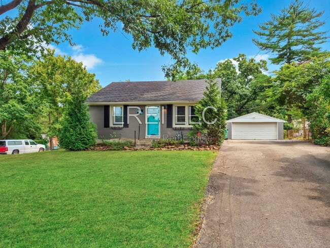Building Photo - 10815 Alberta Dr